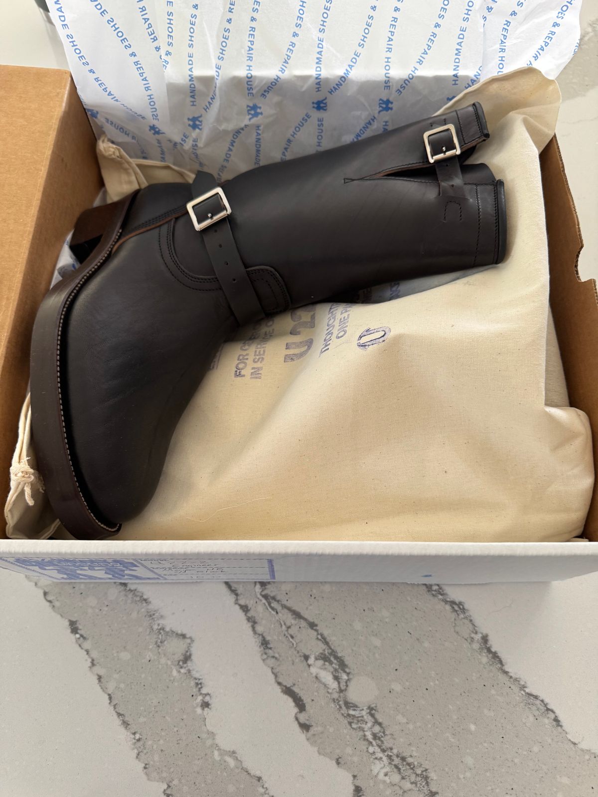 Photo by JuicyDeeluxe on May 2, 2025 of the Unsung U 22-2 Engineer Boot in Maryam Natural Horsebutt Overdyed Black.