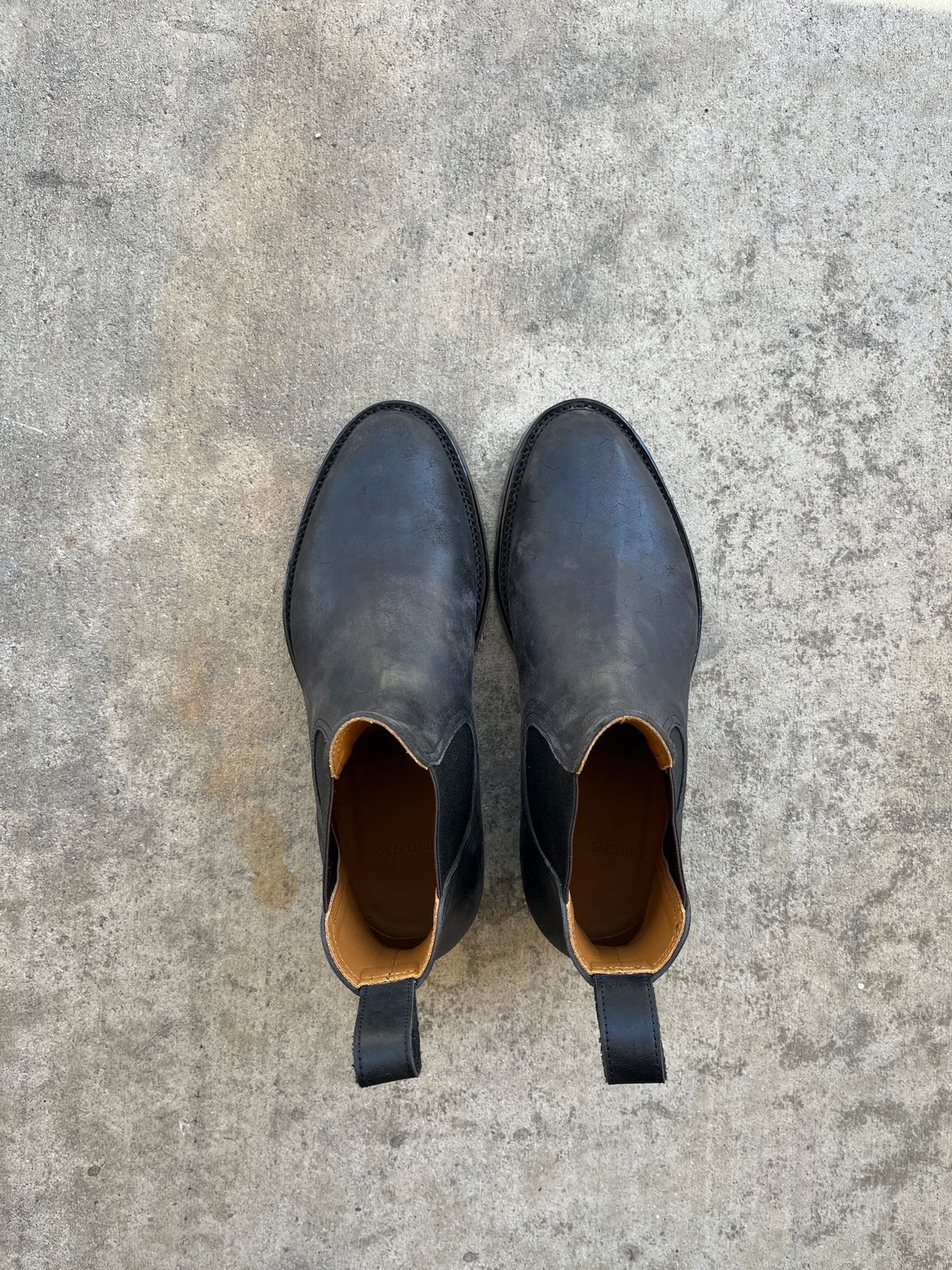 Photo by niku on April 29, 2025 of the Briselblack The Seventh Chelsea Boot in Maryam Black Waxed Reverse Horsebutt.