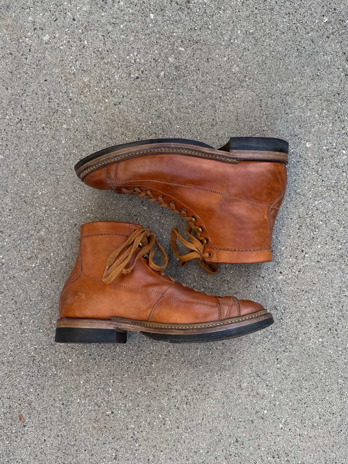 Photo by niku on February 5, 2026 of the Sagara Cordmaster in Maryam Natural Horsebutt.