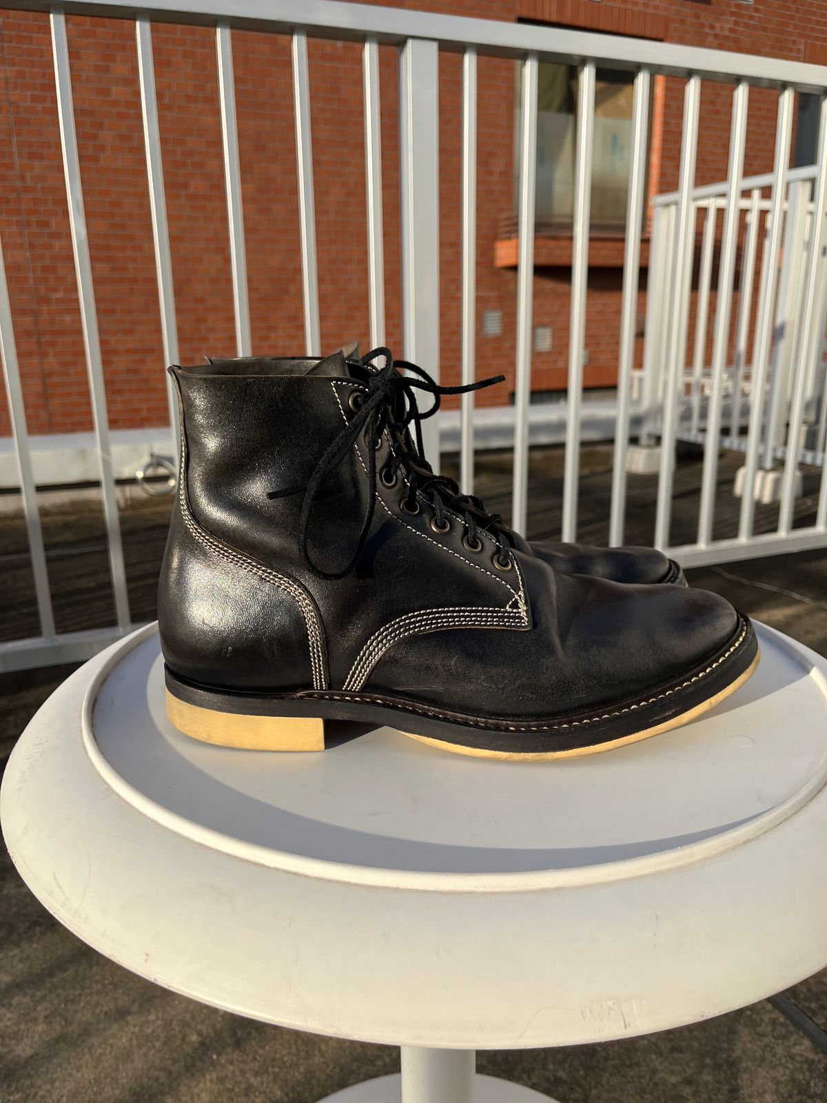 Photo by niku on February 5, 2025 of the Willie's Handmade Boots Boondocker in Maryam Black Horsebutt.
