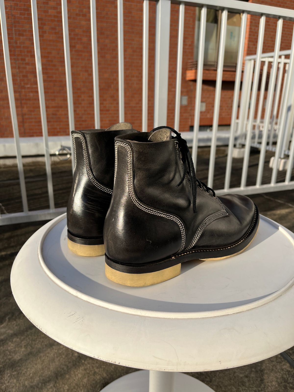 Photo by niku on February 5, 2025 of the Willie's Handmade Boots Boondocker in Maryam Black Horsebutt.
