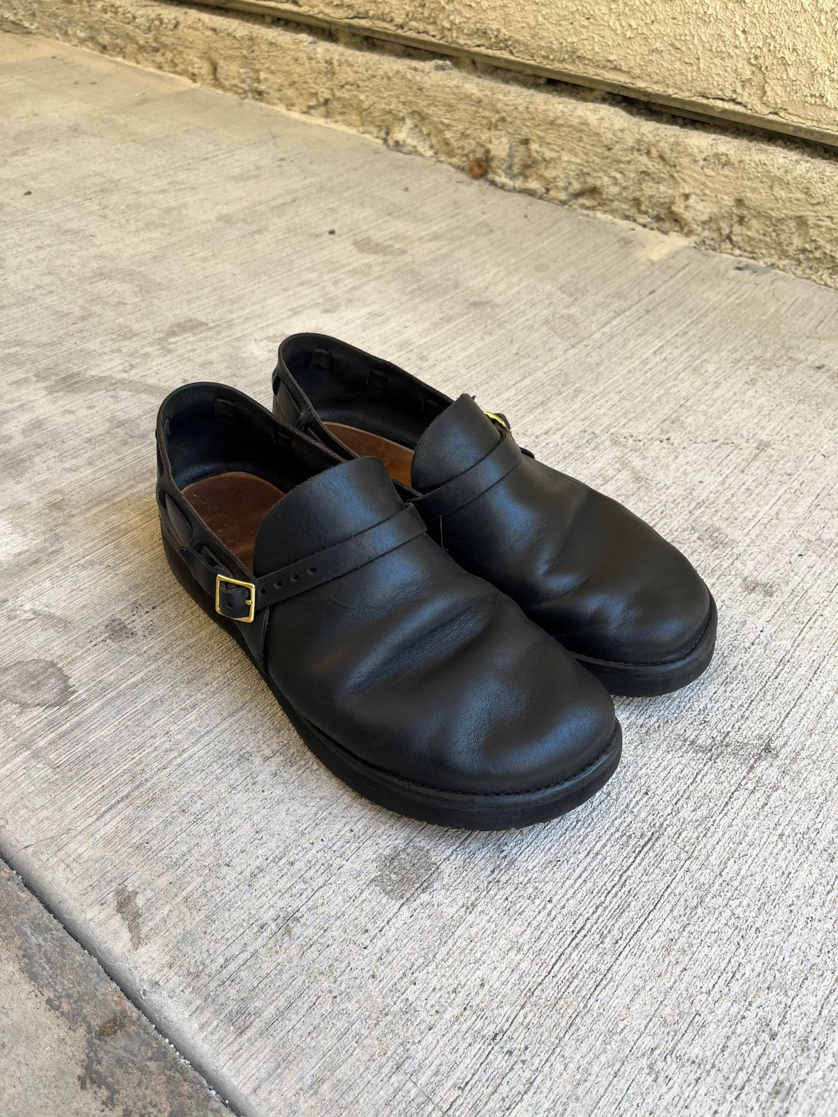 Photo by niku on September 16, 2025 of the Aurora Shoe Co. Middle English in Horween Black Chromexcel.