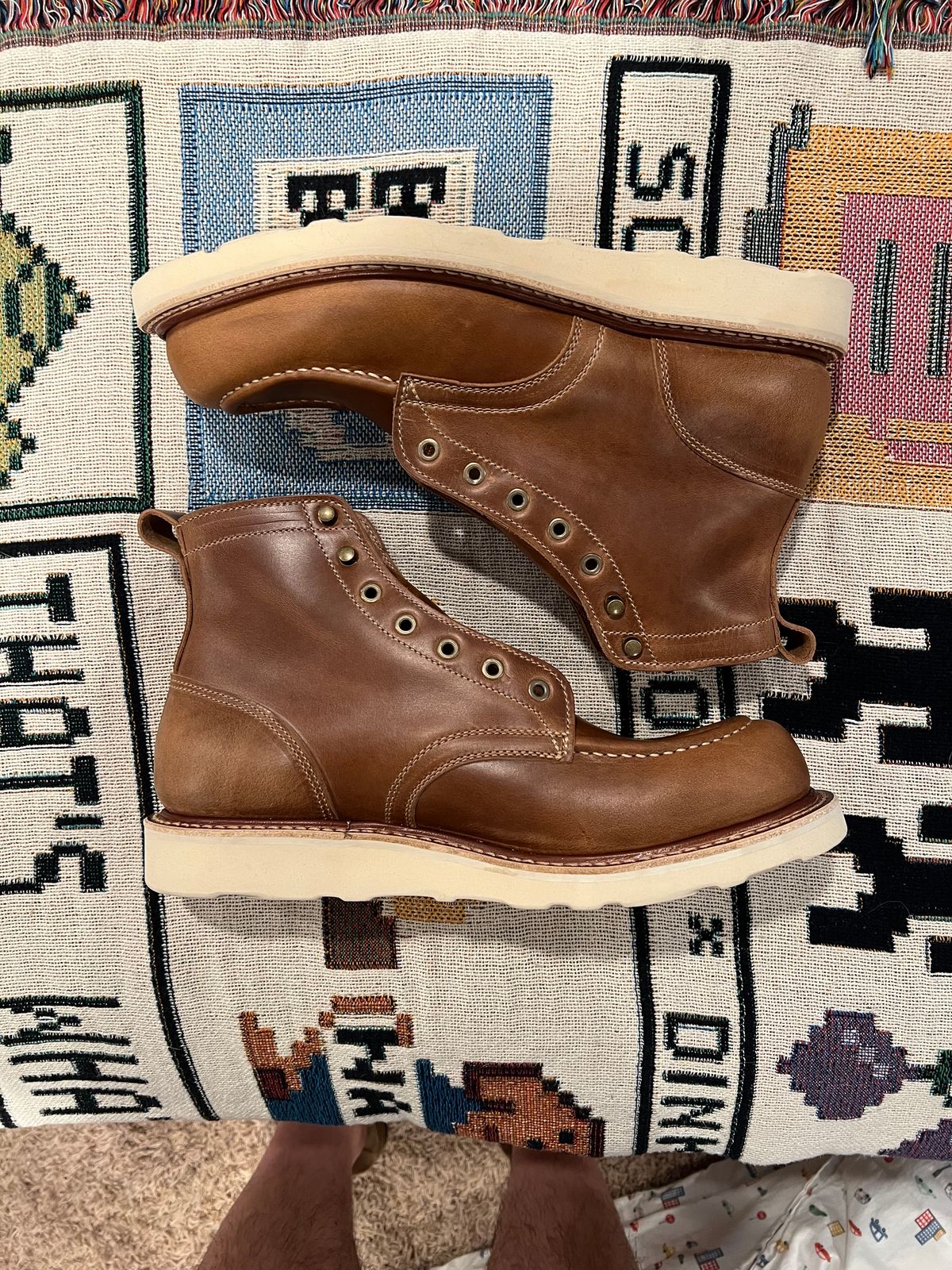 Photo by JPLopez124 on May 7, 2025 of the Truman Moc Toe in seidel sesame double shot.