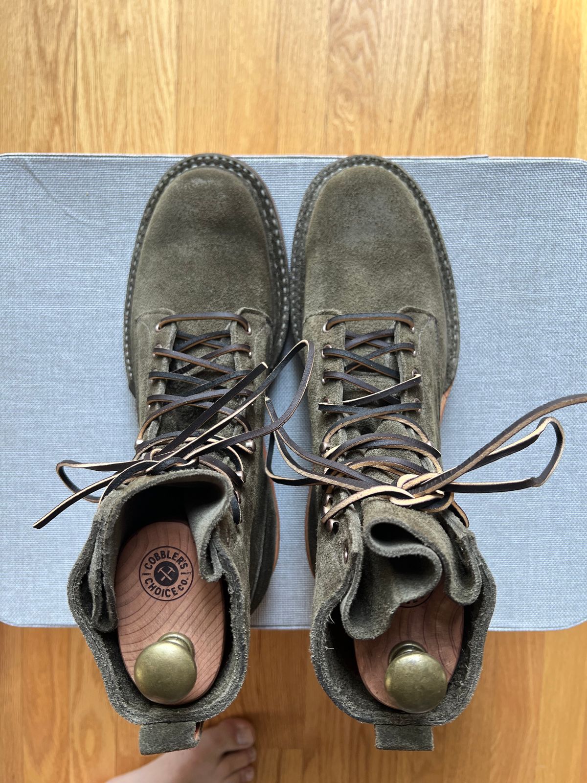Photo by JPLopez124 on October 4, 2025 of the White's 7" 355 Cruiser - Army Green Desert Oasis in C.F. Stead Army Green Desert Oasis.