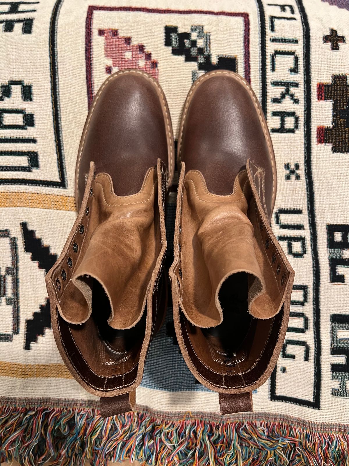 Photo by JPLopez124 on March 23, 2025 of the White's 350 Cruiser in Horween Natural Waxed Flesh & Horween Natural Chromexcel.