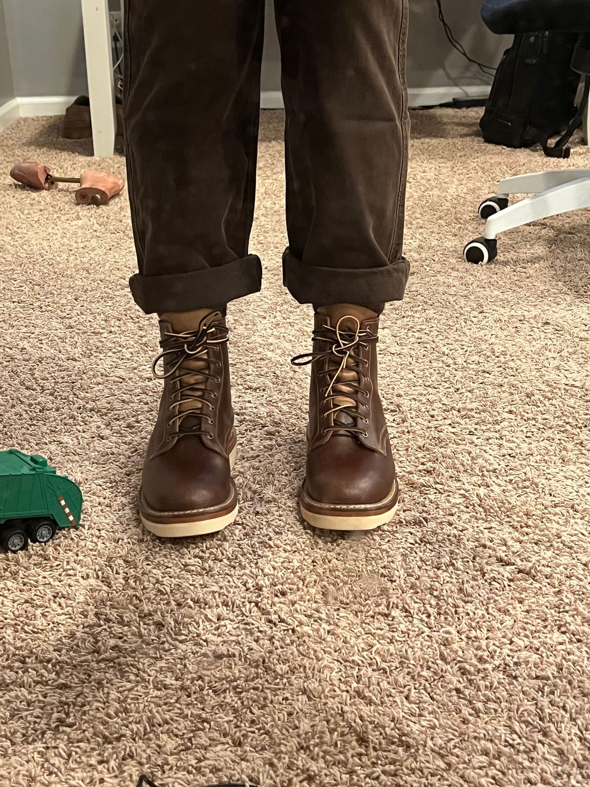 Photo by JPLopez124 on March 24, 2025 of the White's 350 Cruiser in Horween Natural Waxed Flesh & Horween Natural Chromexcel.
