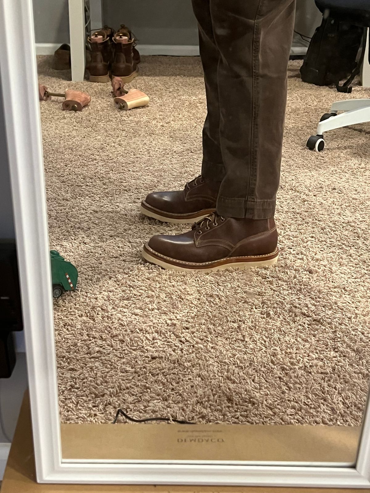 Photo by JPLopez124 on March 24, 2025 of the White's 350 Cruiser in Horween Natural Waxed Flesh & Horween Natural Chromexcel.