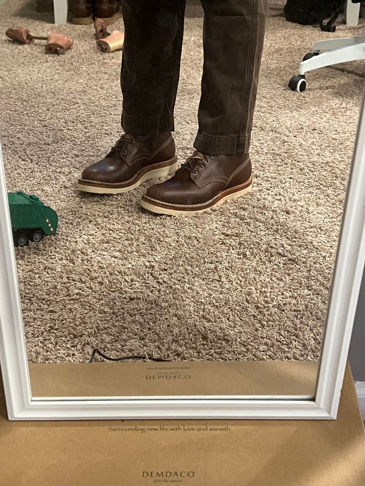 Photo by JPLopez124 on March 24, 2025 of the White's 350 Cruiser in Horween Natural Waxed Flesh & Horween Natural Chromexcel.