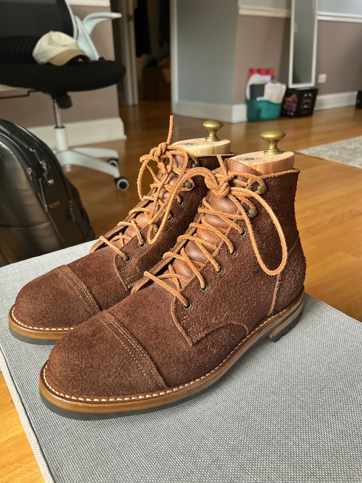 Photo by JPLopez124 on August 17, 2025 of the Truman Cap Toe Boot in Brown Logger.