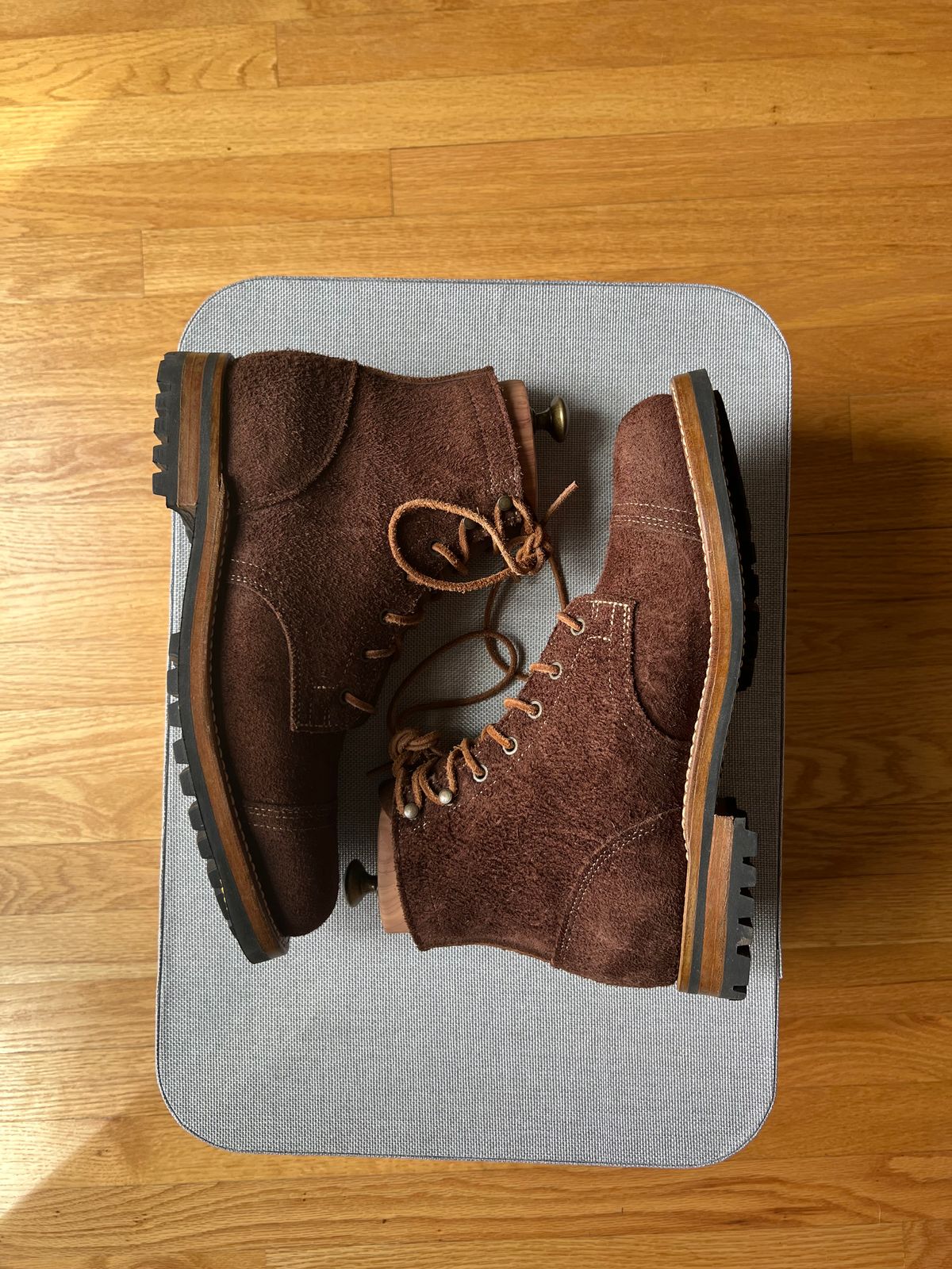 Photo by JPLopez124 on August 17, 2025 of the Truman Cap Toe Boot in Brown Logger.