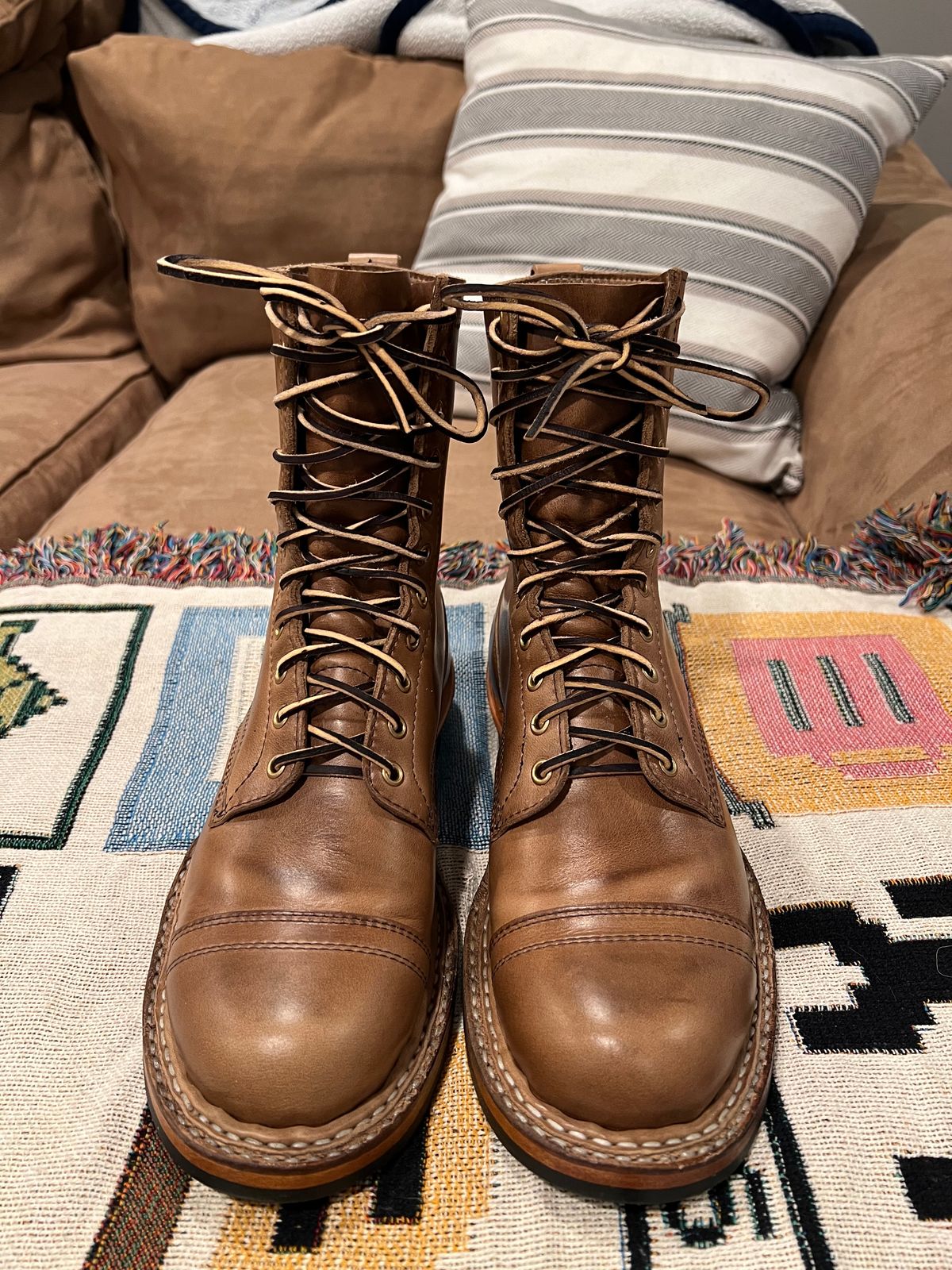 Photo by JPLopez124 on May 14, 2025 of the White's 350 Cruiser in Horween Natural Chromexcel.
