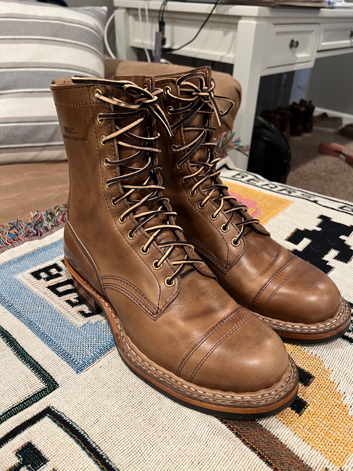 Photo by JPLopez124 on May 14, 2025 of the White's 350 Cruiser in Horween Natural Chromexcel.