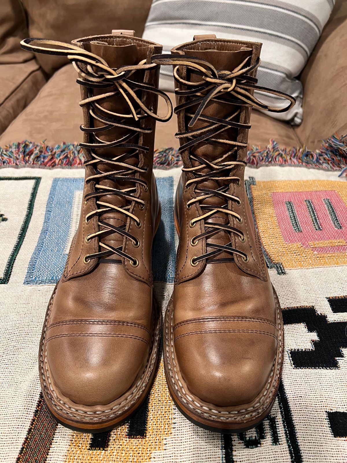 Photo by JPLopez124 on May 14, 2025 of the White's 350 Cruiser in Horween Natural Chromexcel.