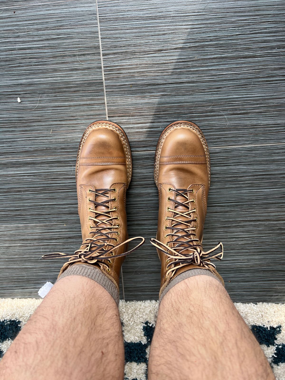 Photo by JPLopez124 on May 14, 2025 of the White's 350 Cruiser in Horween Natural Chromexcel.