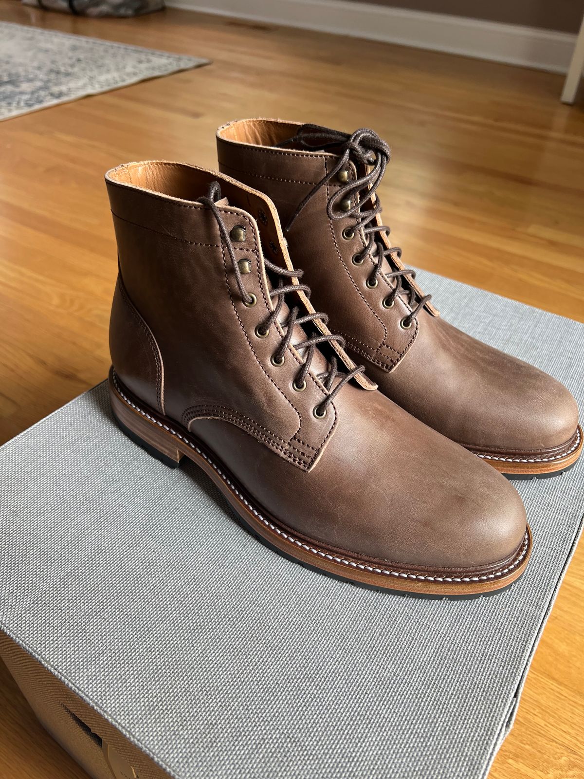 Photo by JPLopez124 on August 17, 2025 of the Caswell Boot Company Lisbon in Maryam 1071 Horsebutt.