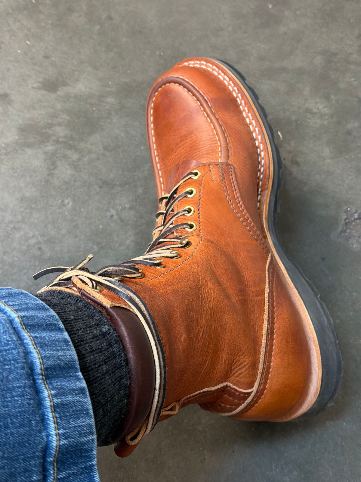 Photo by OGHennyLoc on December 2, 2025 of the Nicks Woodbutcher HD in Horween English Tan Dublin.
