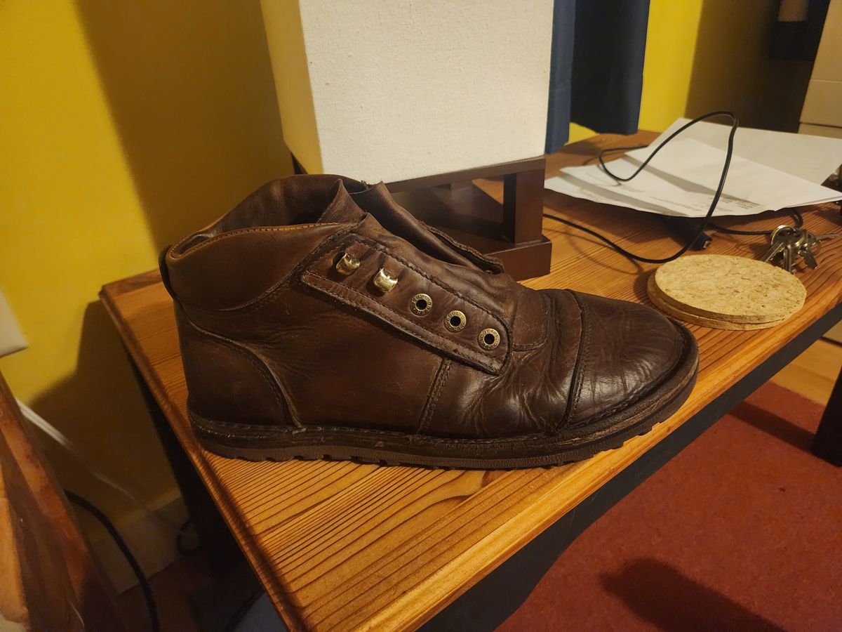 Photo by Amess923 on March 12, 2024 of the Jim Green African Ranger Barefoot Boot in Fudge Crazy Horse.