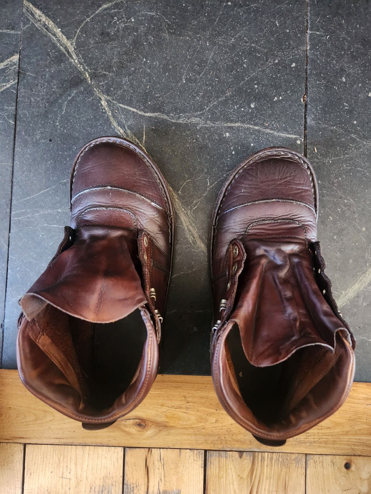 Photo by Amess923 on March 12, 2024 of the Jim Green African Ranger Barefoot Boot in Fudge Crazy Horse.