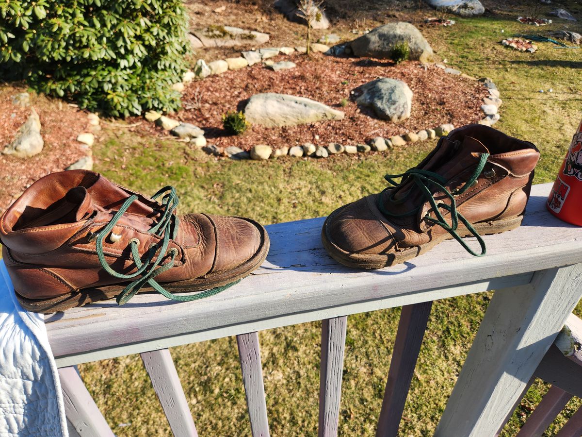 Photo by Amess923 on March 13, 2024 of the Jim Green African Ranger Barefoot Boot in Fudge Crazy Horse.
