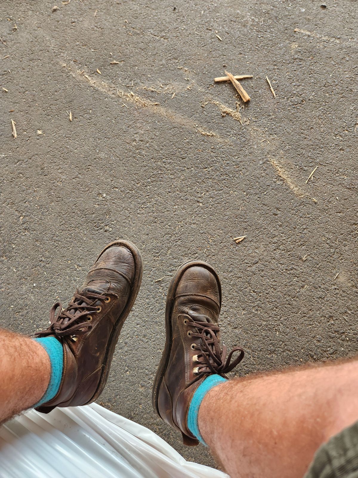 Photo by Amess923 on July 10, 2024 of the Jim Green African Ranger Barefoot Boot in Fudge Crazy Horse.