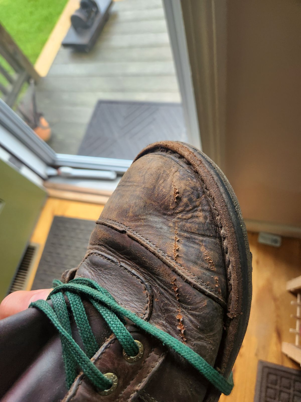 Photo by Amess923 on August 18, 2024 of the Jim Green African Ranger Barefoot Boot in Fudge Crazy Horse.