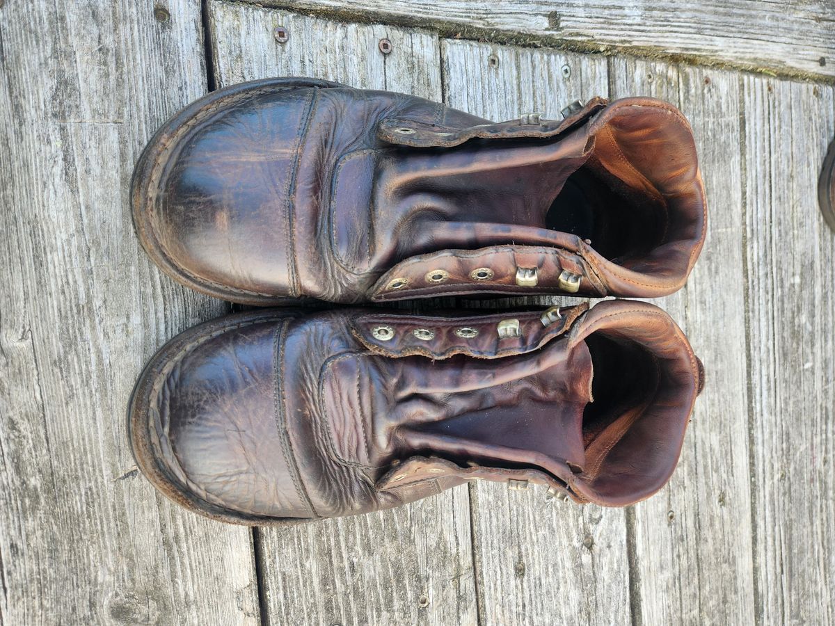 Photo by Amess923 on June 12, 2024 of the Jim Green African Ranger Barefoot Boot in Fudge Crazy Horse.