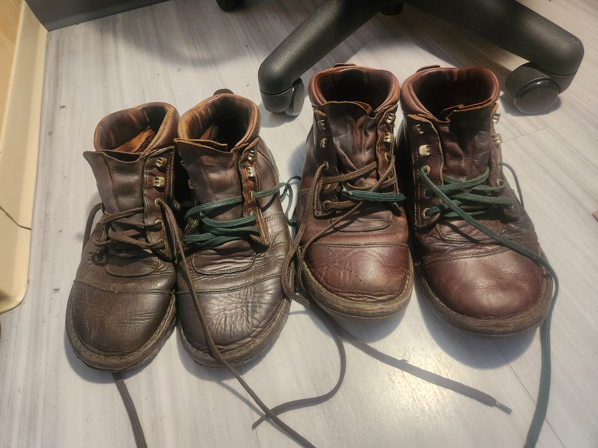 Photo by Amess923 on September 13, 2024 of the Jim Green African Ranger Barefoot Boot in Fudge Crazy Horse.