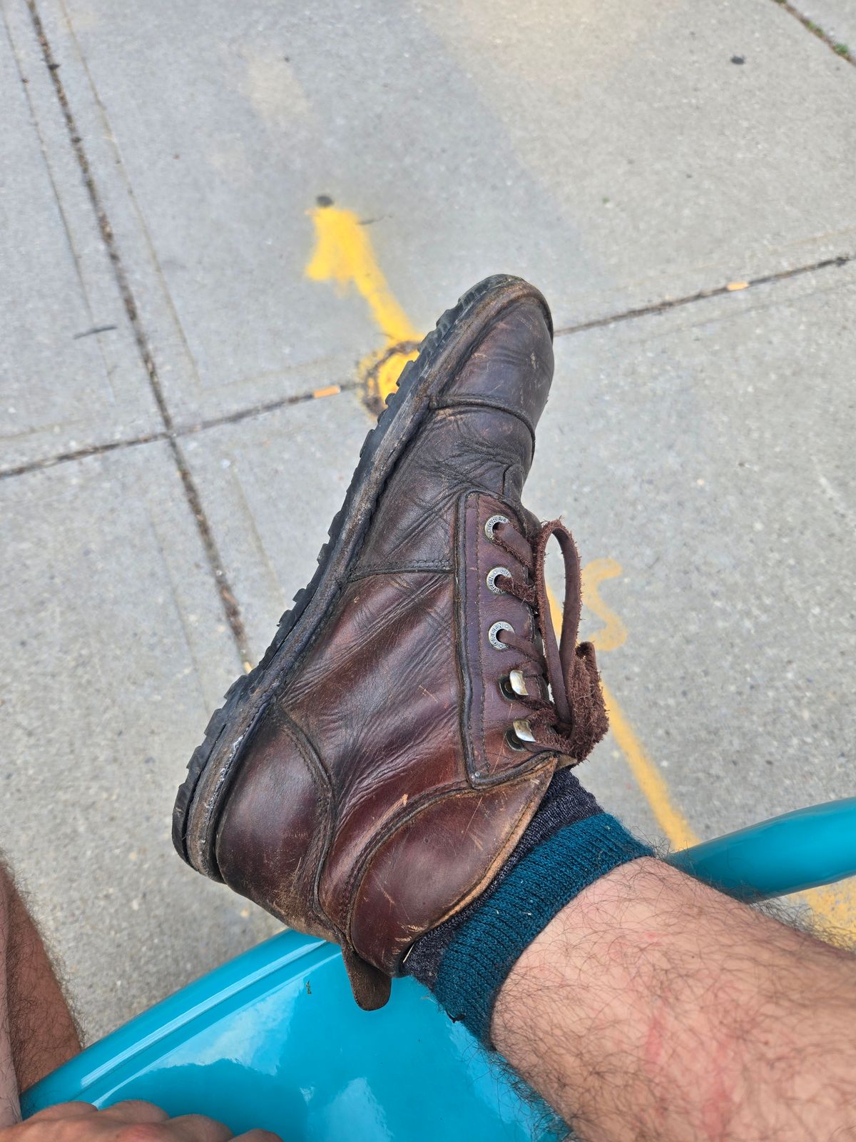 Photo by Amess923 on June 11, 2025 of the Jim Green African Ranger Barefoot Boot in Fudge Crazy Horse.
