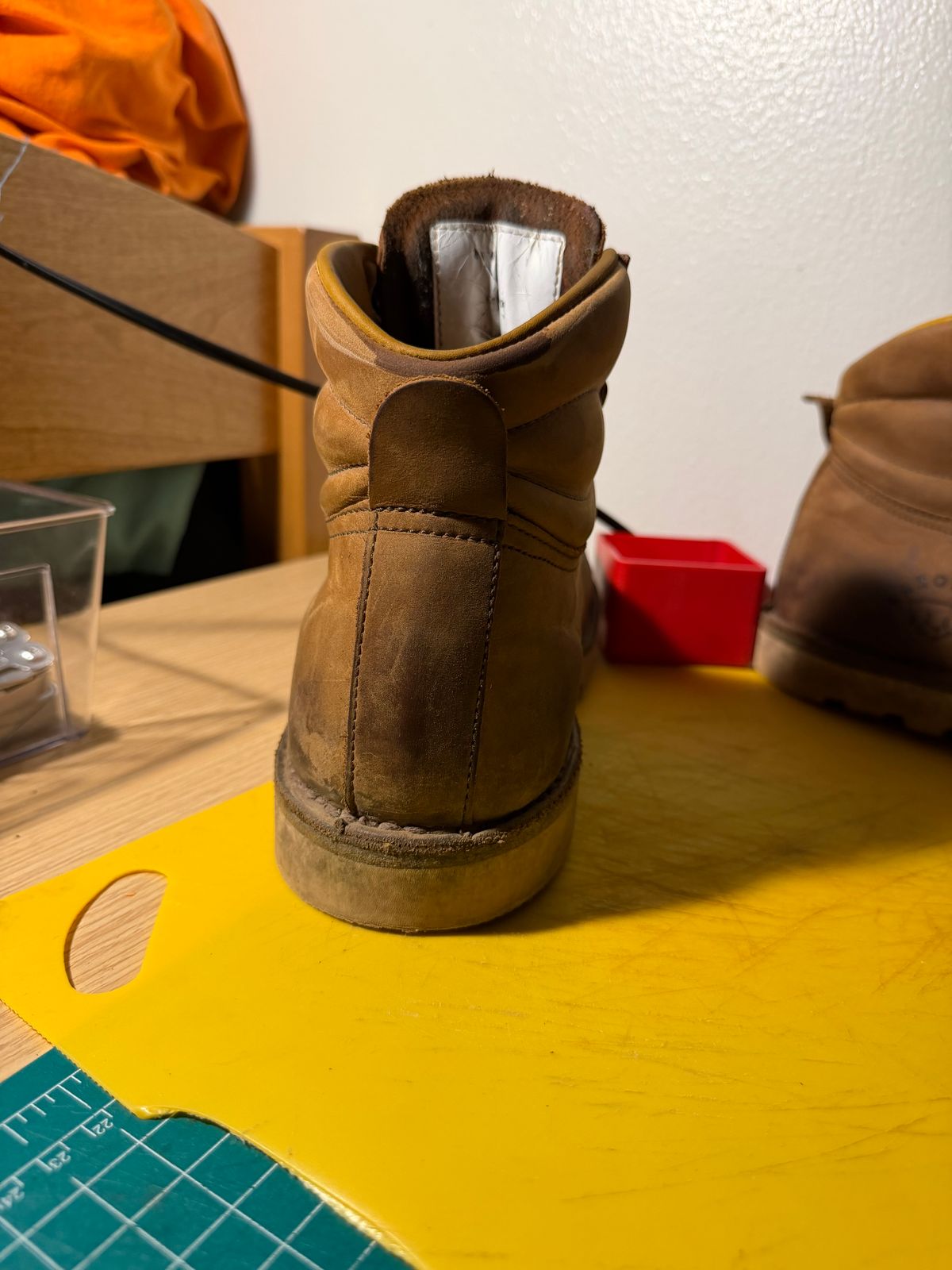 Photo by Amess923 on June 15, 2026 of the Jim Green Razorback Composite Toe in Fudge Crazy Horse.