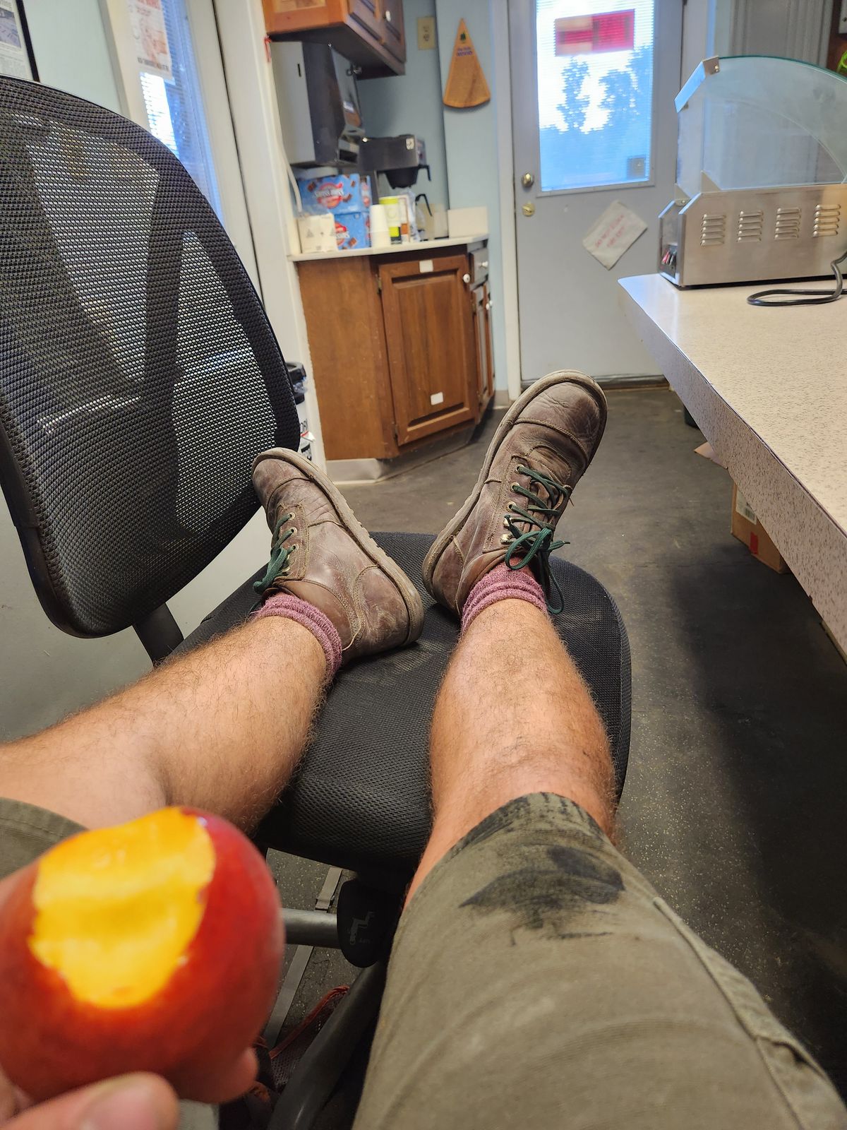 Photo by Amess923 on July 9, 2024 of the Jim Green African Ranger Barefoot Boot in Hazelnut Veg Retan.