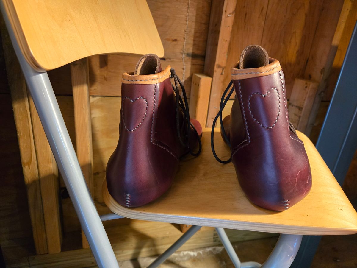 Photo by Amess923 on May 15, 2025 of the Self-Made Barefoot Boot in Horween Burgundy Chromexcel.