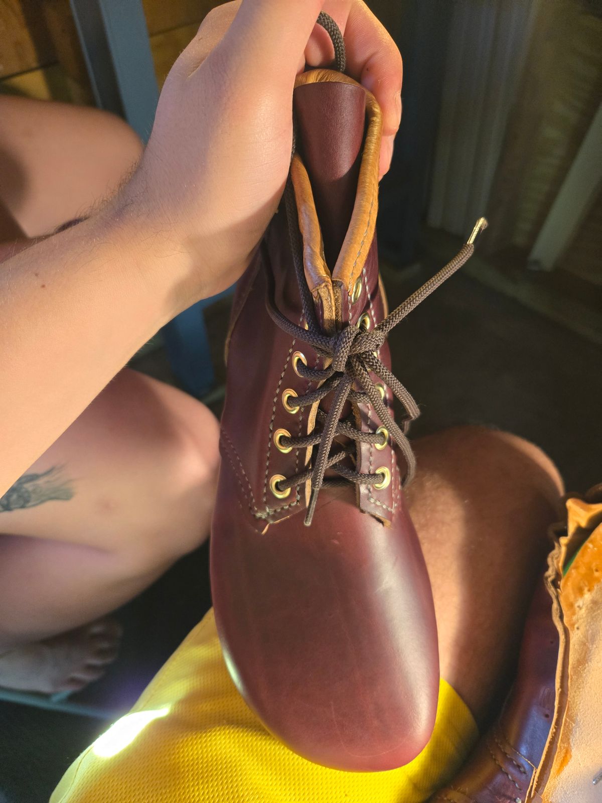 Photo by Amess923 on May 17, 2025 of the Self-Made Barefoot Boot in Horween Burgundy Chromexcel.