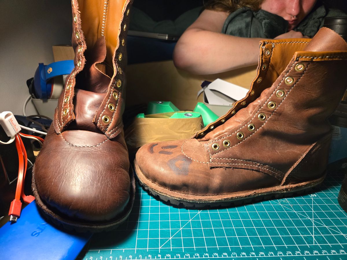 Photo by Amess923 on March 20, 2025 of the Self-Made Barefoot Boot in Chap.