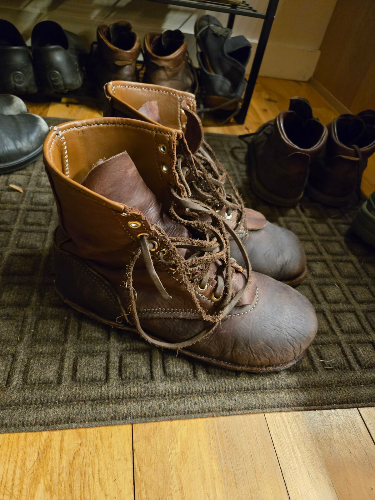 Photo by Amess923 on May 28, 2025 of the Self-Made Barefoot Boot in Chap.