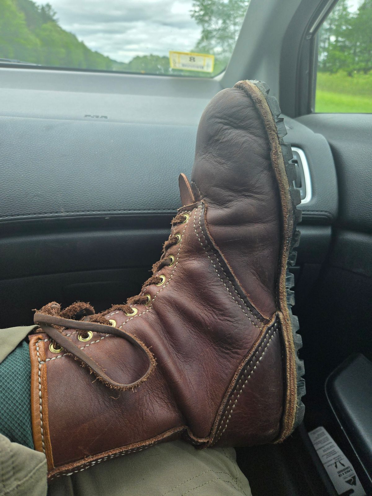 Photo by Amess923 on May 21, 2025 of the Self-Made Barefoot Boot in Chap.