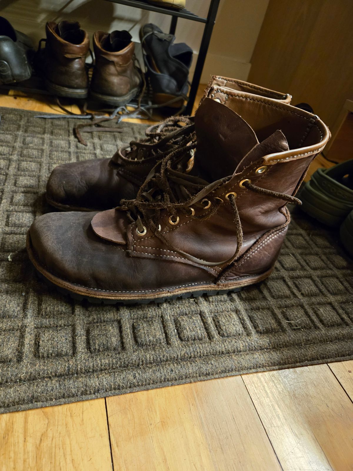 Photo by Amess923 on May 28, 2025 of the Self-Made Barefoot Boot in Chap.
