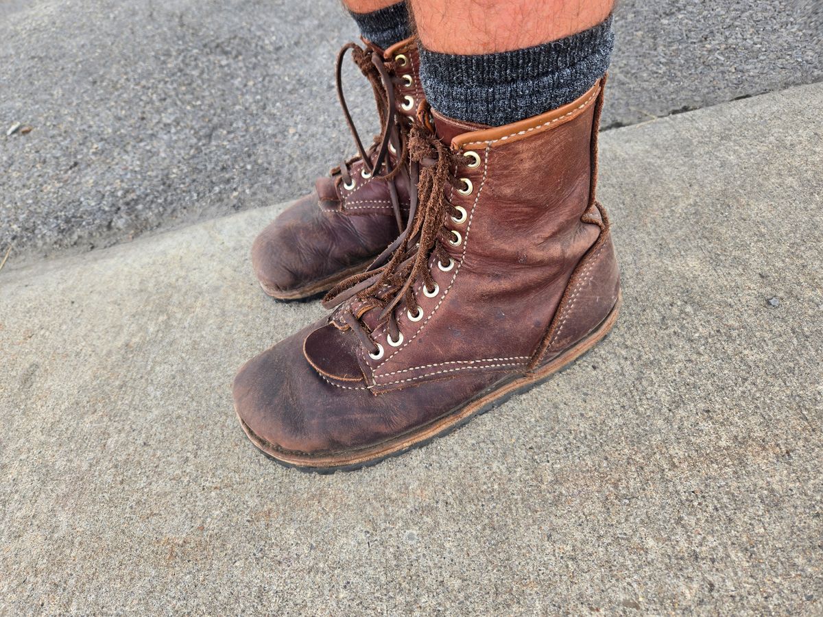 Photo by Amess923 on July 20, 2025 of the Self-Made Barefoot Boot in Chap.
