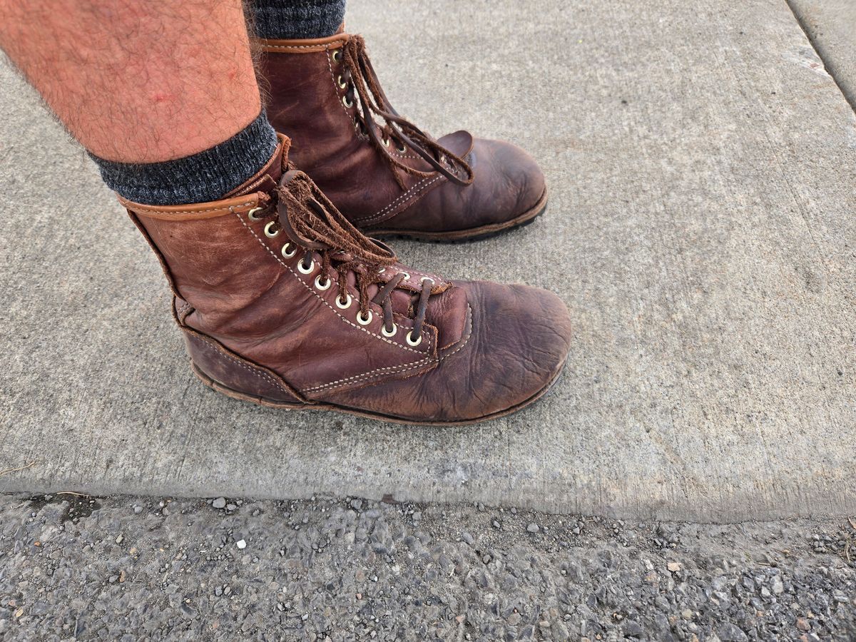 Photo by Amess923 on July 20, 2025 of the Self-Made Barefoot Boot in Chap.