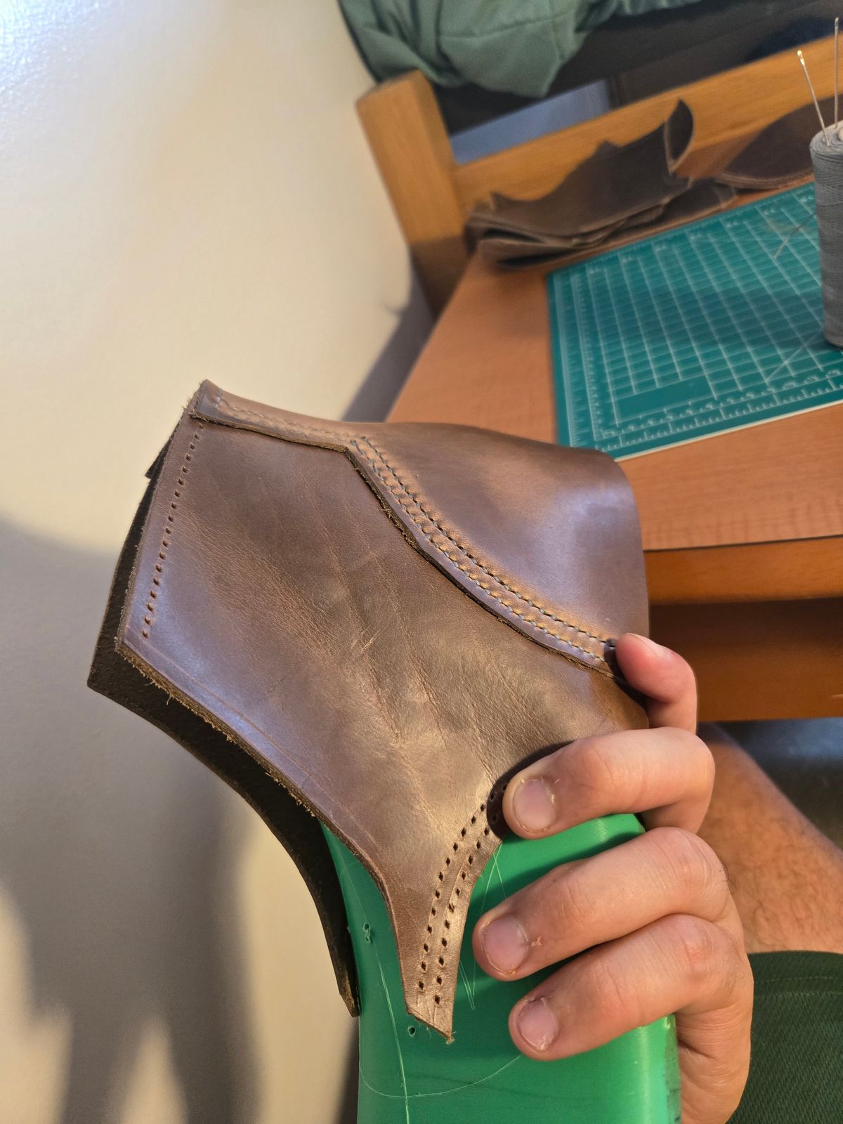 Photo by Amess923 on August 15, 2025 of the Self-Made Chukka in Horween Natural Chromexcel.