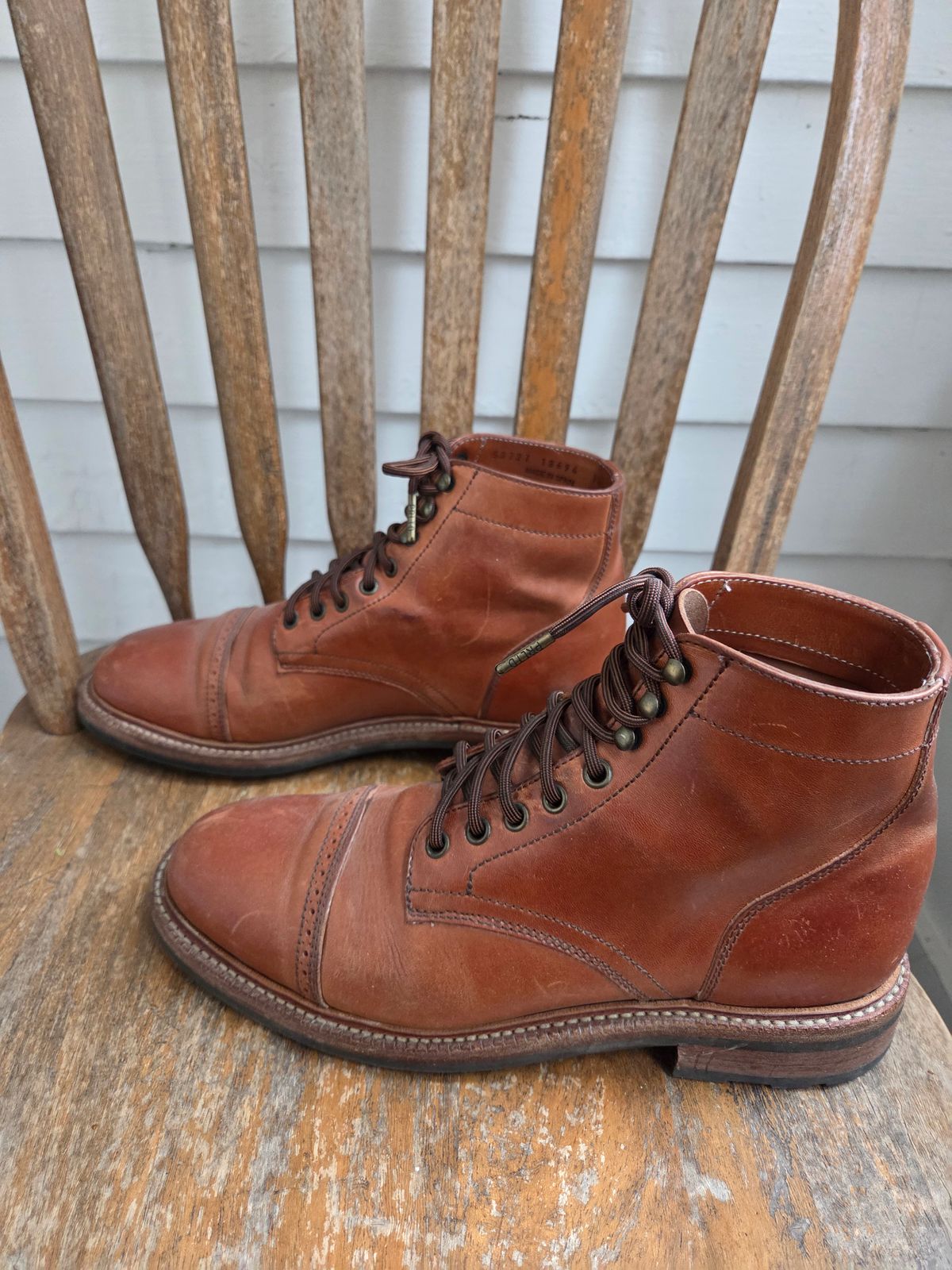 Photo by philosophersboots on December 4, 2025 of the Parkhurst The Delaware in Maryam Natural Horsebutt.