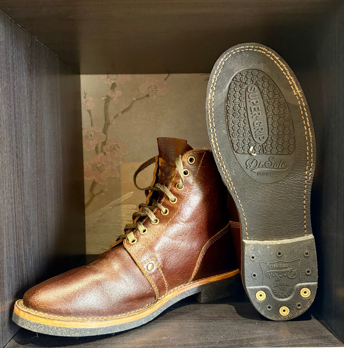 Photo by heritagefanatic on April 1, 2025 of the Craft & Glory Prototype Service Boot in Horween Cinnamon Waxed Flesh.