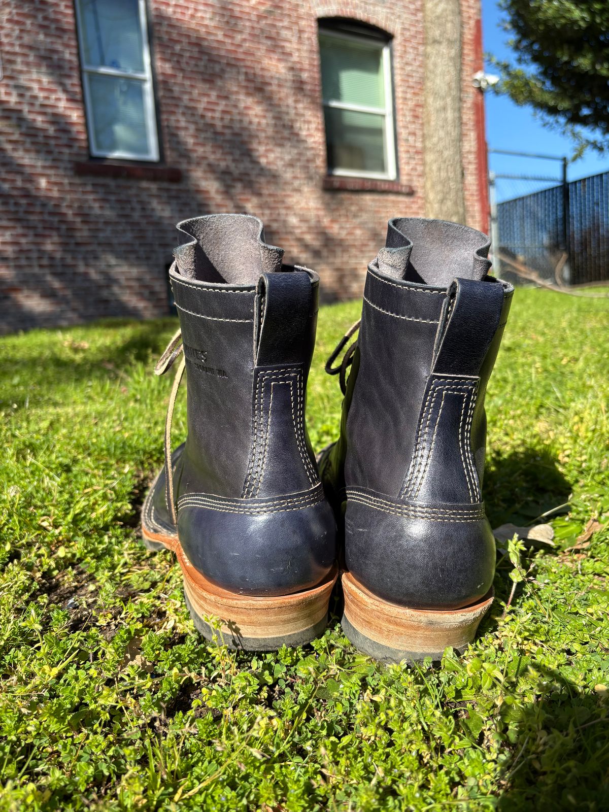 Photo by geckotrekker on April 3, 2026 of the White's Bounty Hunter in Maryam Navy Horsehide.