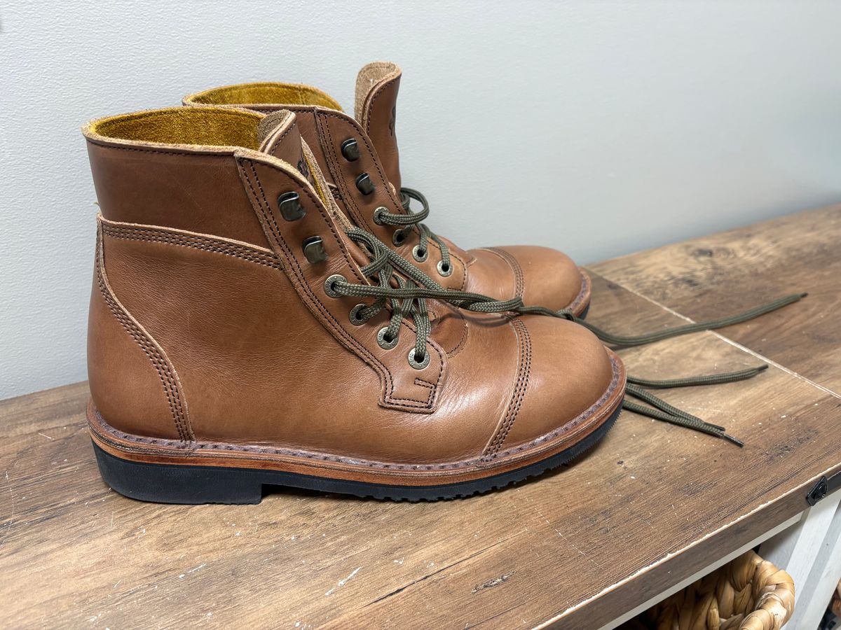 Photo by geckotrekker on October 1, 2025 of the Jim Green Numzaan in Jim Green Natural Veg Retan.