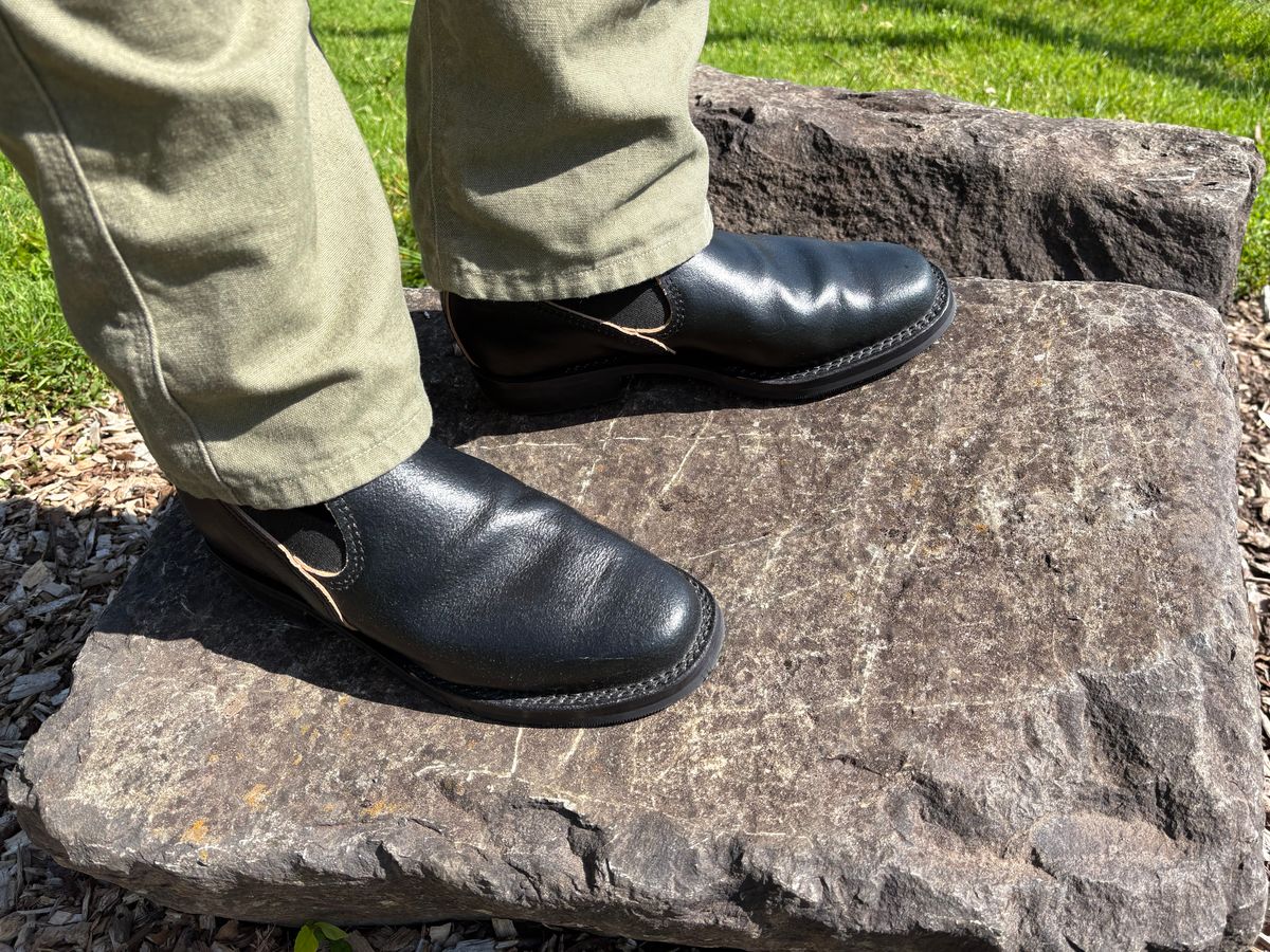 Photo by geckotrekker on May 28, 2026 of the Wesco Romeo in Horween Navy Waxed Flesh.