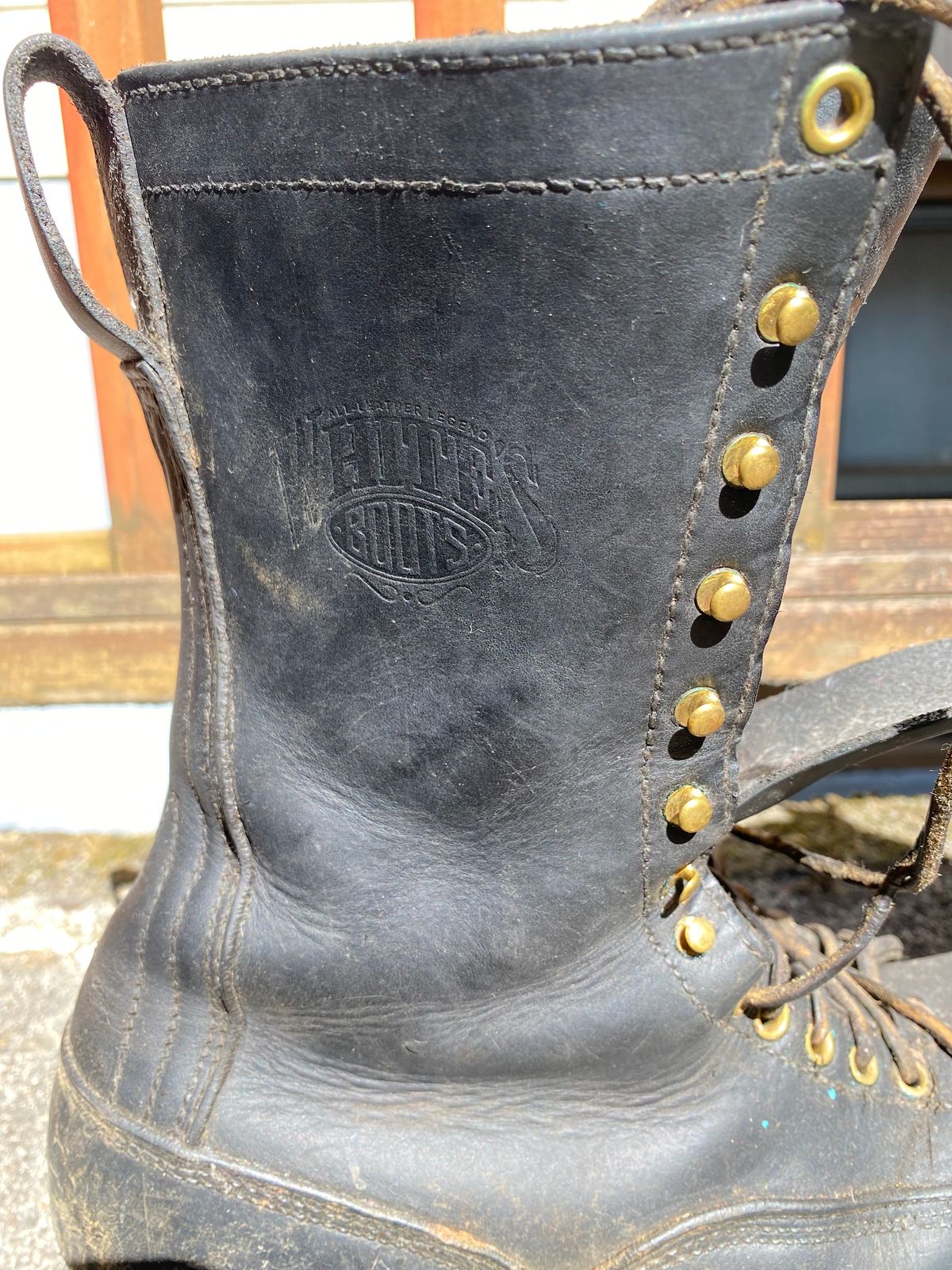 Photo by geckotrekker on July 18, 2025 of the White's Smokejumper in Seidel Black Oil Tan.