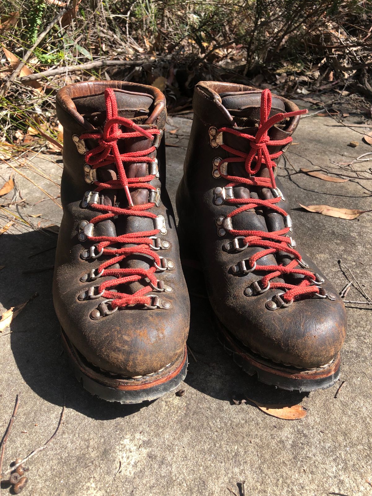 Photo by menswearoutdoors on October 10, 2024 of the Paraboot Super Guide in 3.5/3.7 mm Water-resistant Leather.