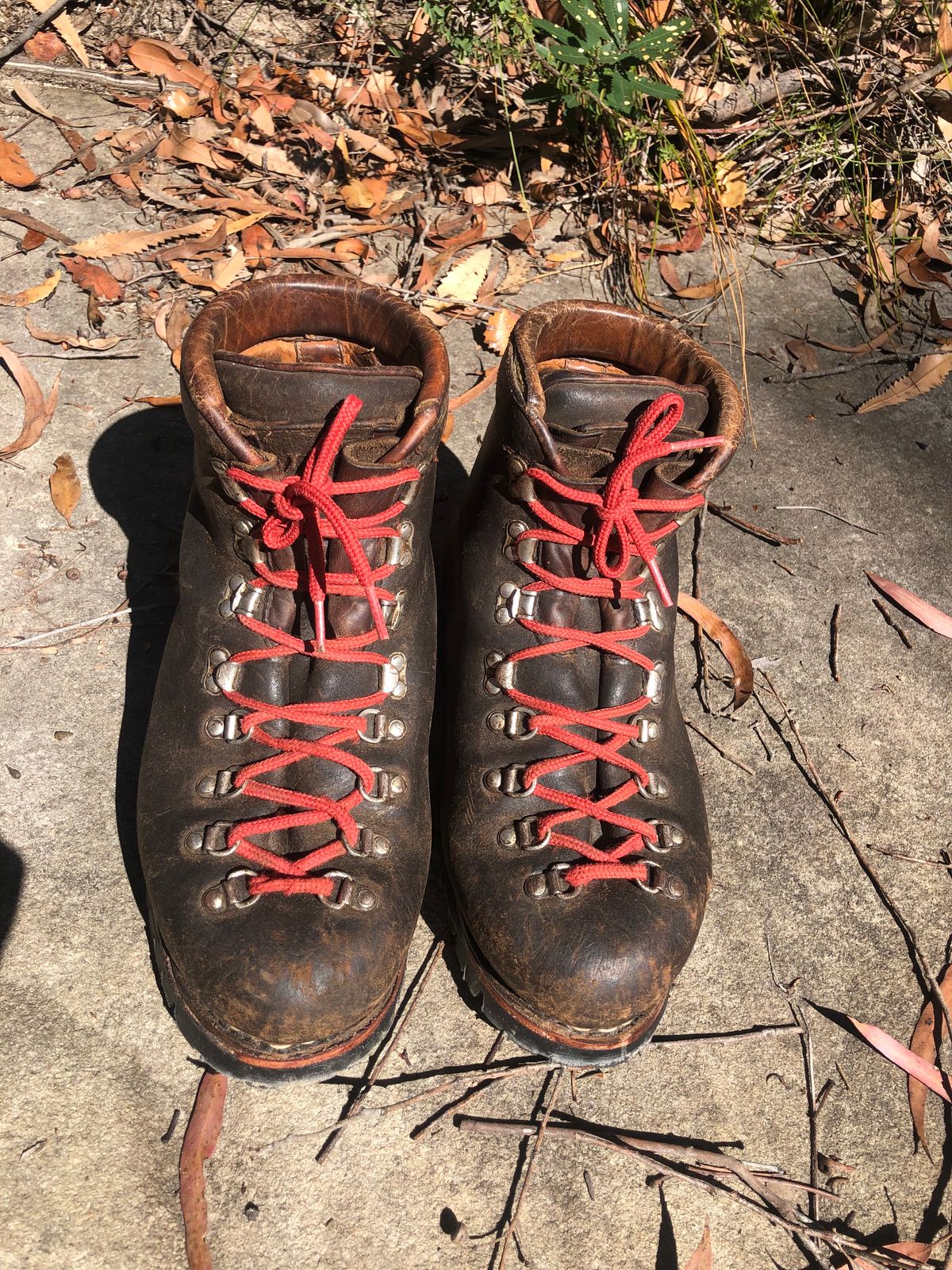 Photo by menswearoutdoors on October 10, 2024 of the Paraboot Super Guide in 3.5/3.7 mm Water-resistant Leather.