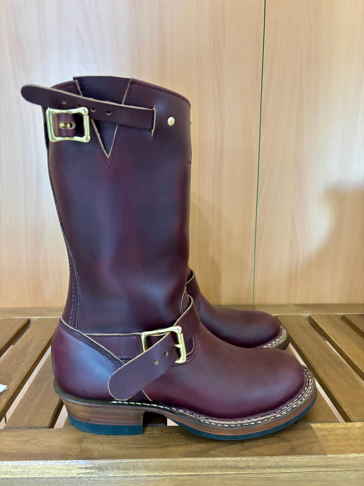 Photo by Cafeselfiedude on October 4, 2025 of the White's Nomad Engineer Boots in Horween Burgundy Chromexcel.