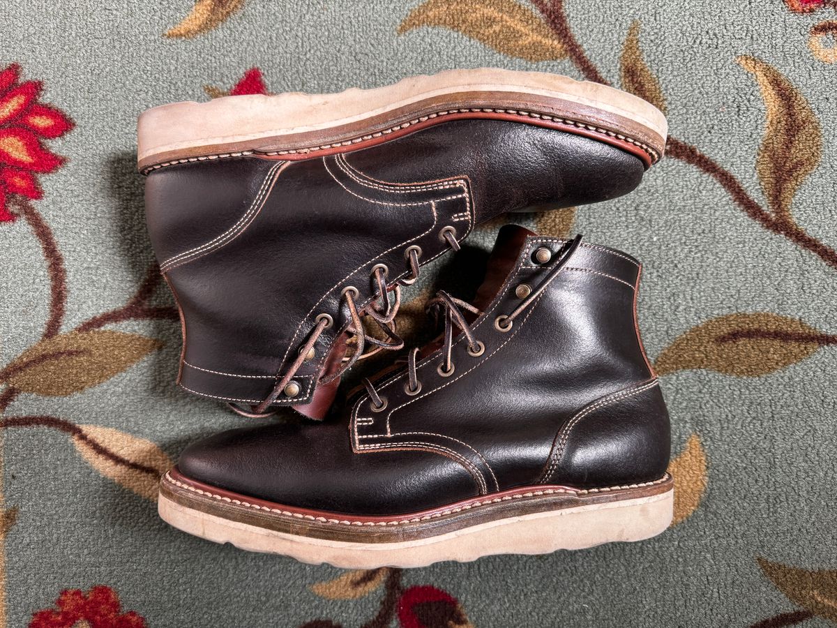 Photo by danielc on June 16, 2025 of the Truman MTO in Horween Java Waxed Flesh.