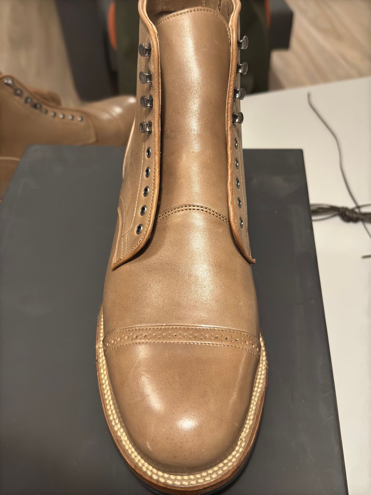 Photo by Pedro on January 6, 2025 of the Viberg Service Boot BCT in Maryam Taupe TPR Horsebutt.